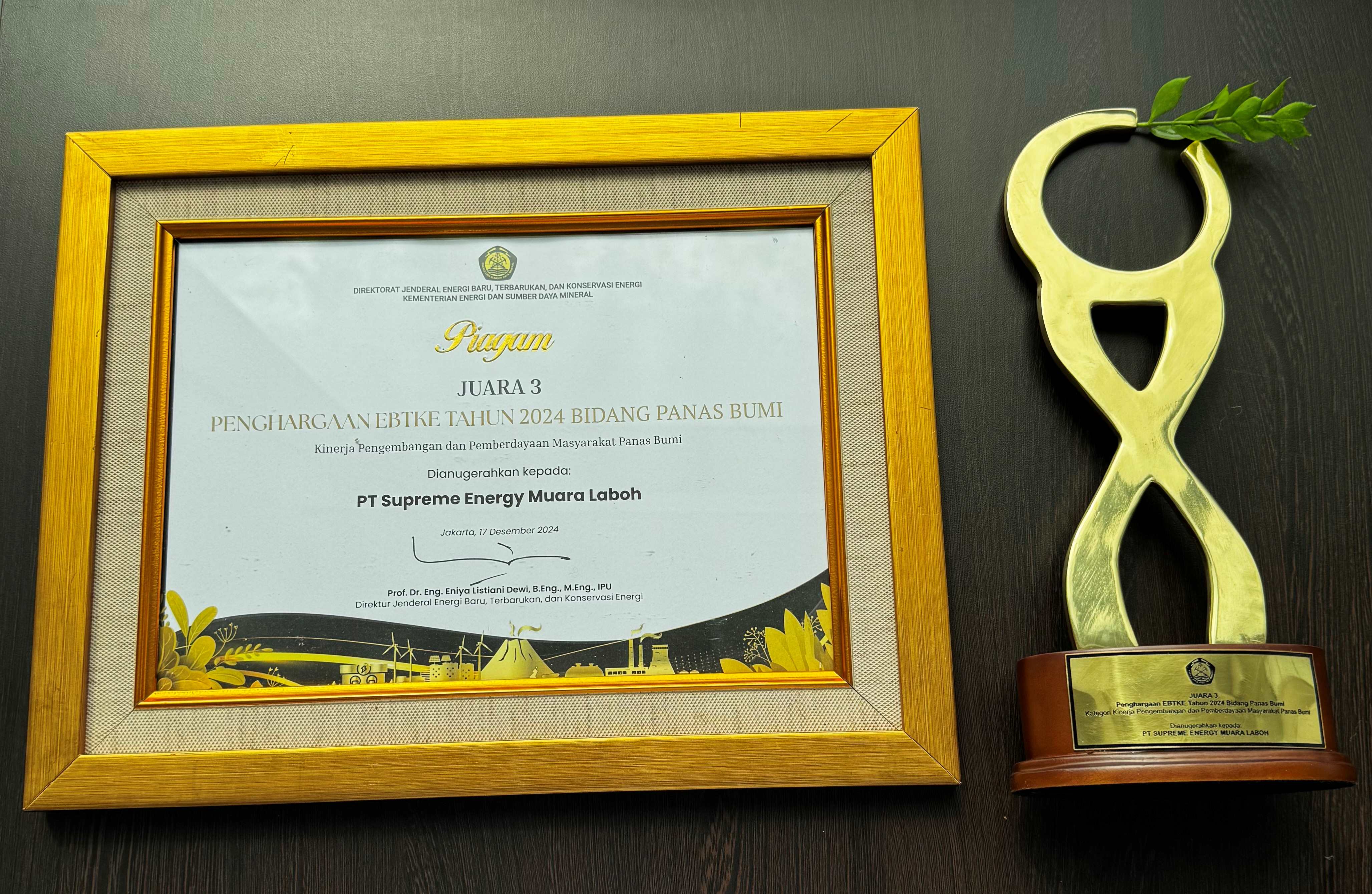 PENGHARGAAN EBTKE - KESDM - JUARA 3 PENGEMBANGAN & PEMBERDAYAAN MASYARAKAT PANAS BUMI - SUPREME ENERGY MUARA LABOH - 2024