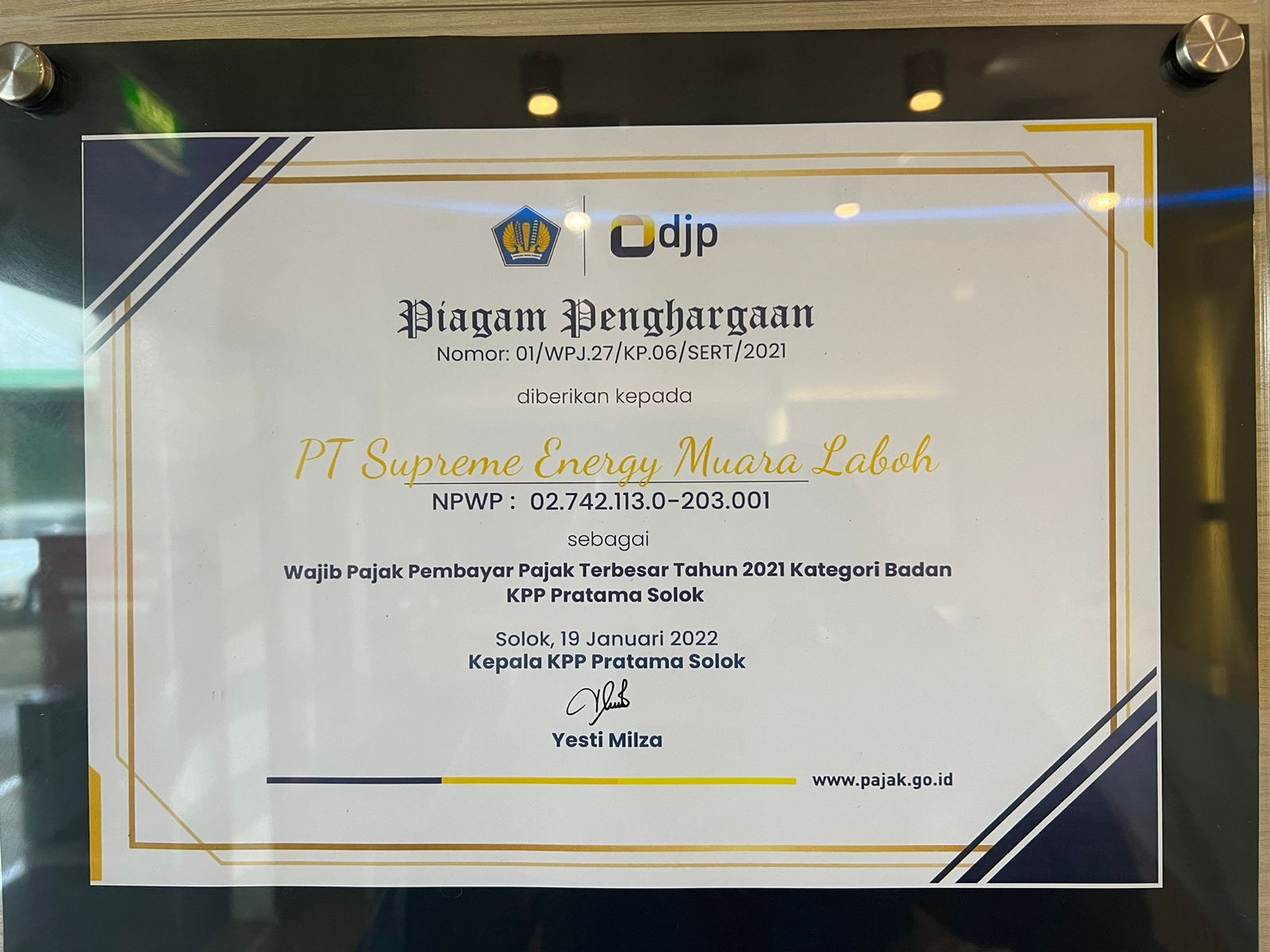 PENGHARGAAN DIREKTORAT JENDERAL PAJAK - WAJIB PAJAK PEMBAYAR TERBESAR - SUPREME ENERGY MUARA LABOH - 2022